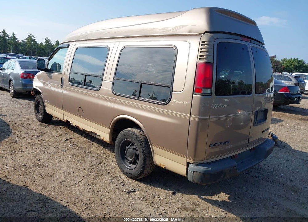2001 CHEVROLET EXPRESS UPFITTER VIN: 1GBFG15R411115199