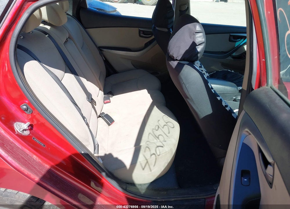 2014 HYUNDAI ELANTRA VIN: 5NPDH4AEXEH543457