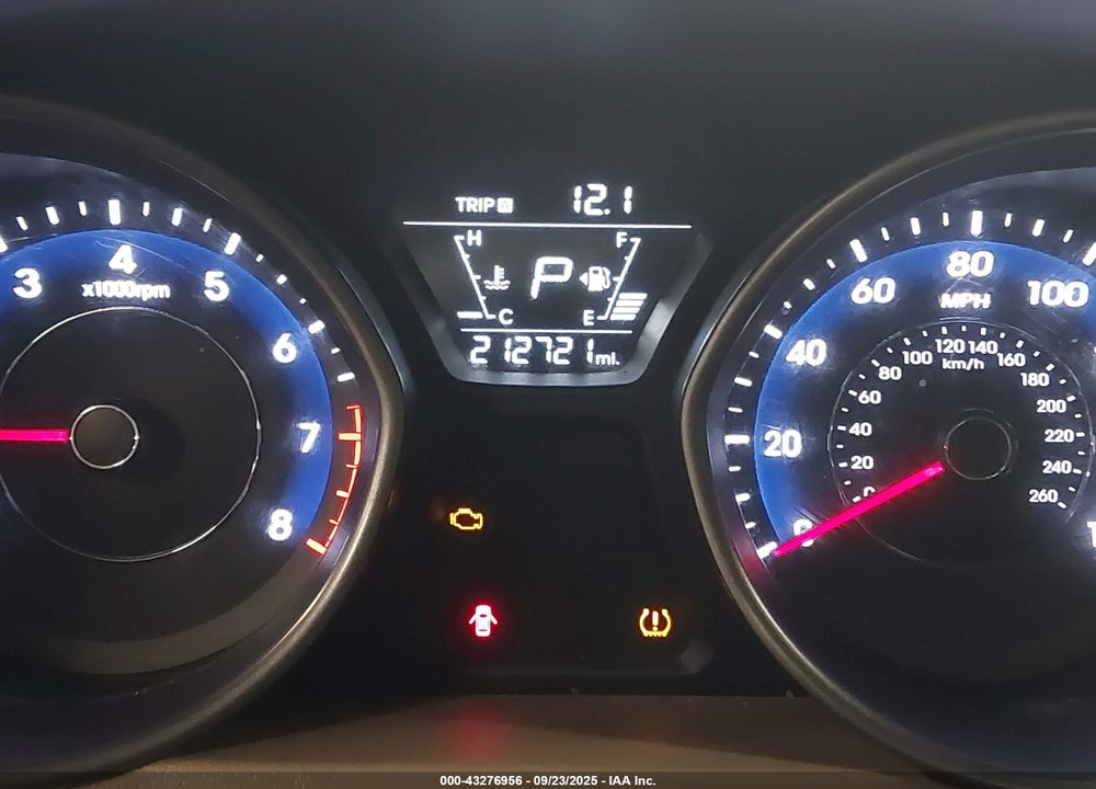 2014 HYUNDAI ELANTRA VIN: 5NPDH4AEXEH543457