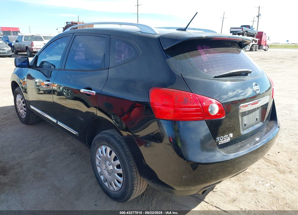 2015 NISSAN ROGUE SELECT VIN: JN8AS5MT9FW661827