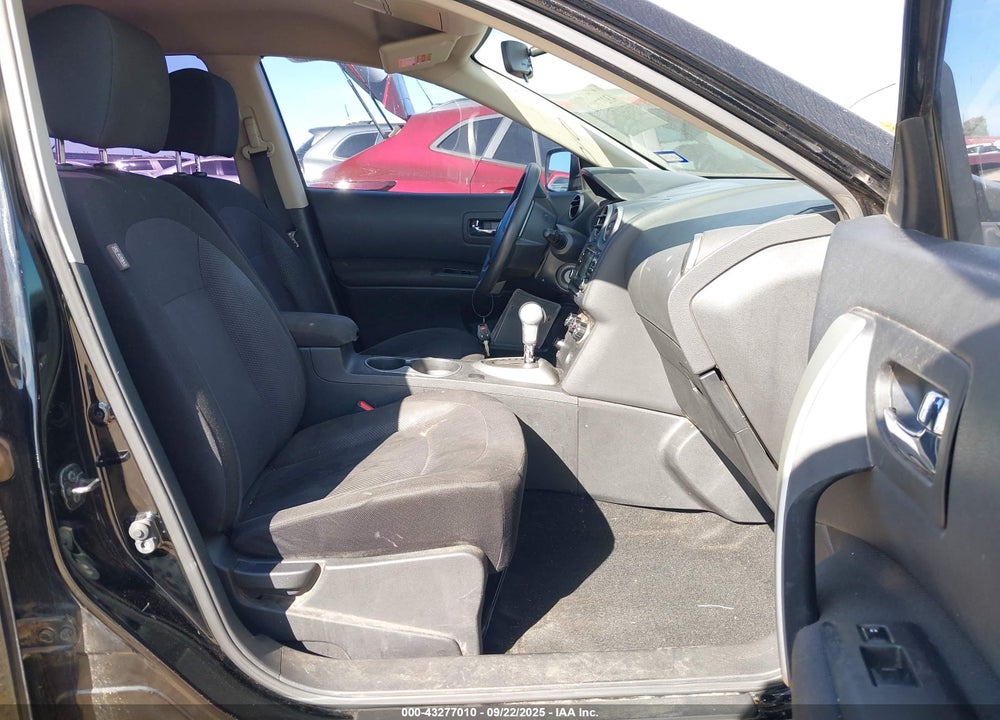 2015 NISSAN ROGUE SELECT VIN: JN8AS5MT9FW661827