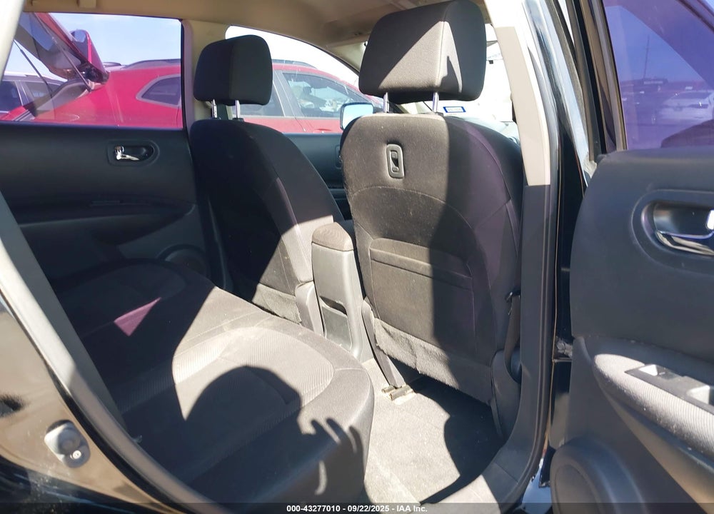 2015 NISSAN ROGUE SELECT VIN: JN8AS5MT9FW661827