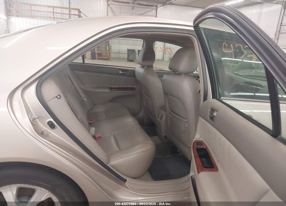 2005 TOYOTA CAMRY XLE VIN: 4T1BE30K65U972176