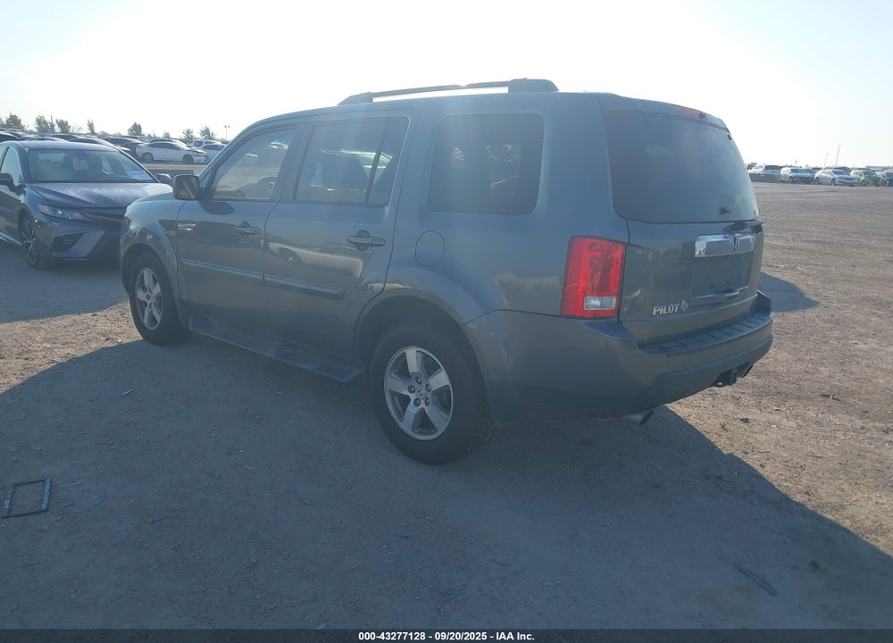 2010 HONDA PILOT VIN: 5FNYF3H57AB013611