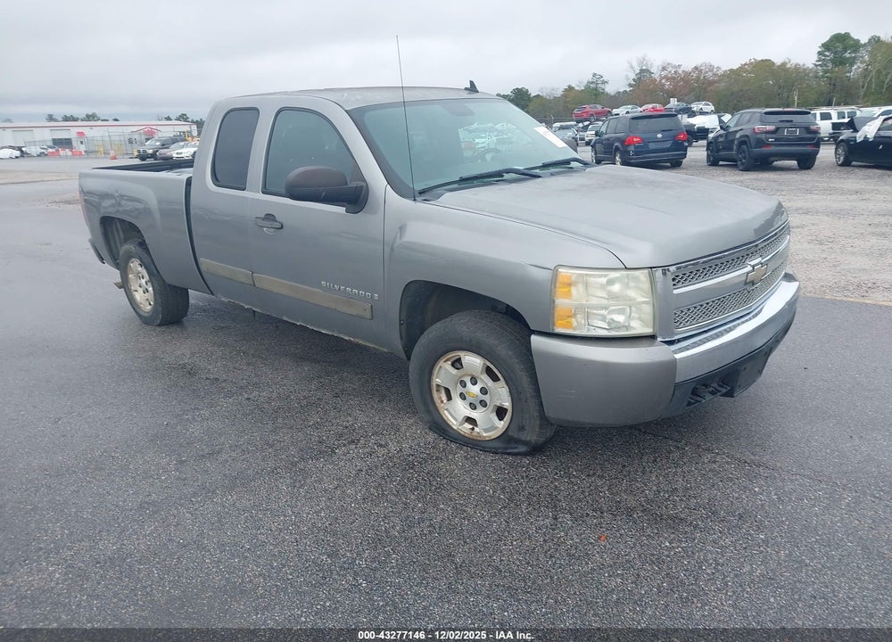 2008 CHEVROLET SILVERADO 1500 LT1 VIN: 2GCEK19C081325427