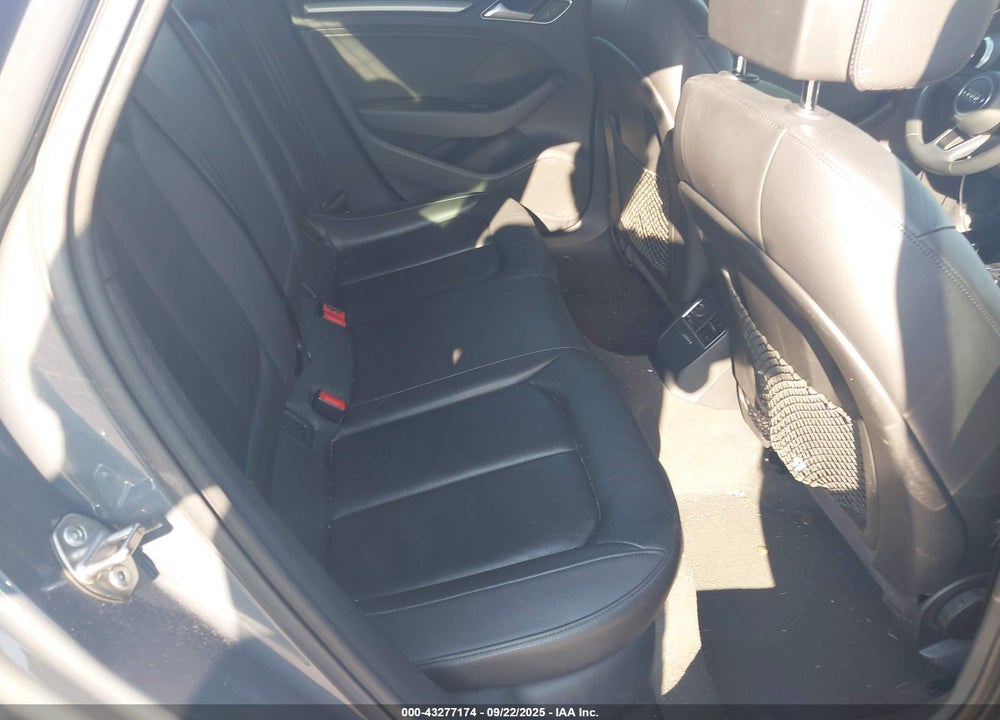 2018 AUDI A3 VIN: WAUAUGFF1J1045969