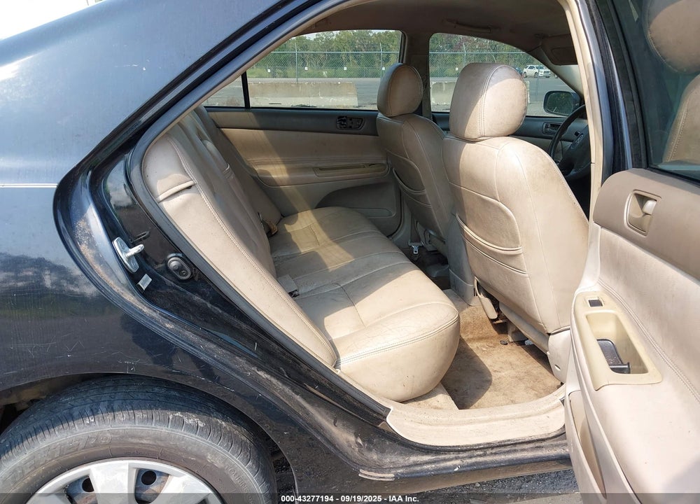 2002 TOYOTA CAMRY LE VIN: 4T1BE32KX2U062765