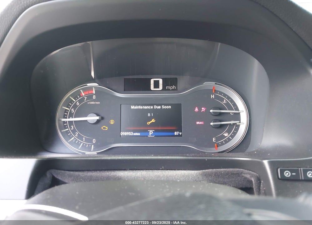 2018 HONDA PILOT VIN: 5FNYF5H33JB019612