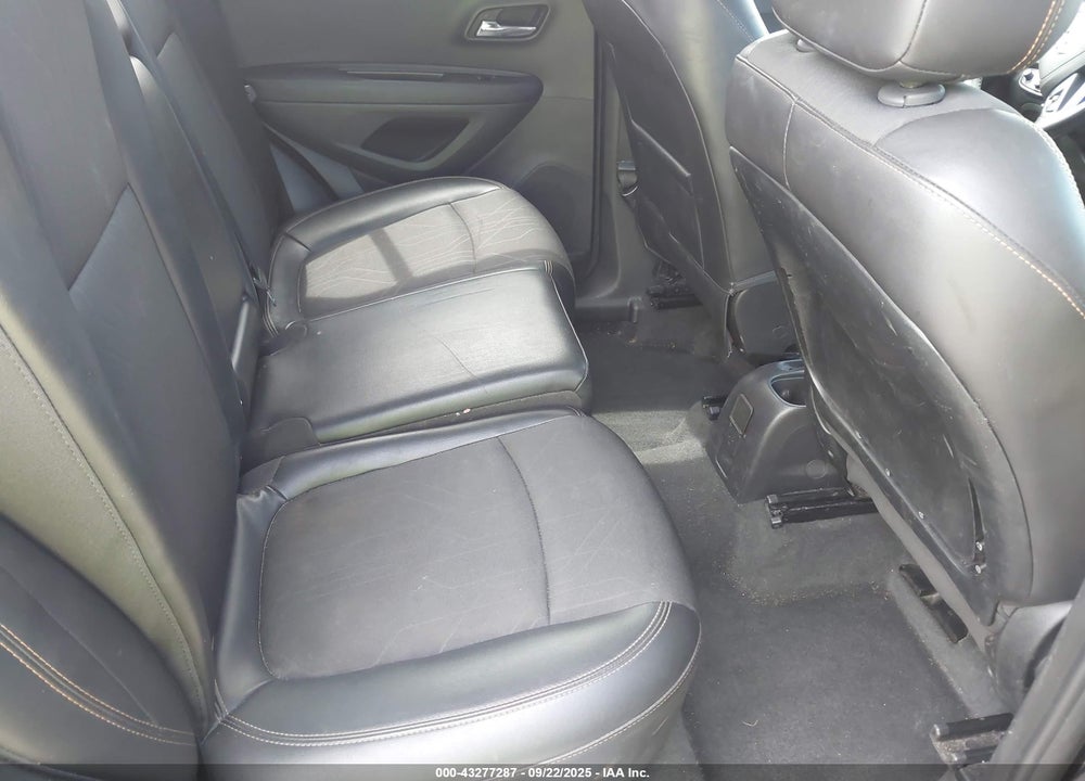 2019 CHEVROLET TRAX LT VIN: 3GNCJPSB5KL231099