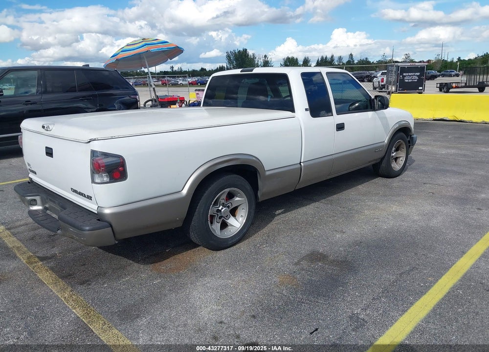 1999 CHEVROLET S-10 LS VIN: 1GCCS1946X8118794