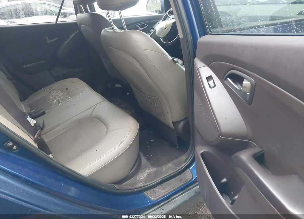 2015 HYUNDAI TUCSON VIN: KM8JU3AG6FU013869