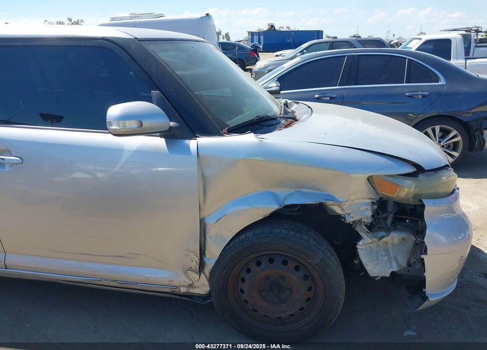2008 SCION XB VIN: JTLKE50E081031617