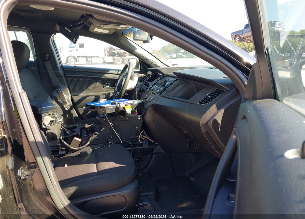 2015 FORD POLICE INTERCEPTOR VIN: 1FAHP2MK2FG159582