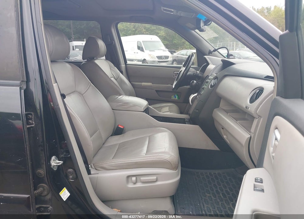 2009 HONDA PILOT VIN: 5FNYF48669B027459