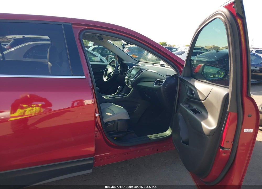 2018 CHEVROLET EQUINOX LT VIN: 2GNAXJEV0J6140088