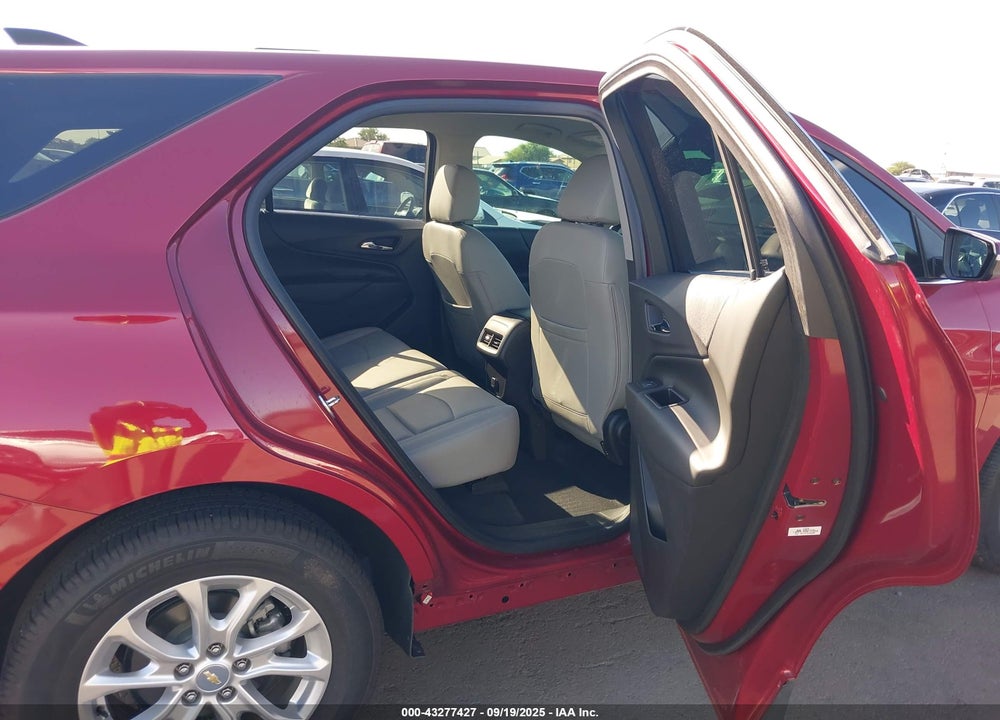 2018 CHEVROLET EQUINOX LT VIN: 2GNAXJEV0J6140088