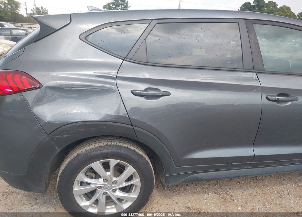 2019 HYUNDAI TUCSON VIN: KM8J23A42KU923802
