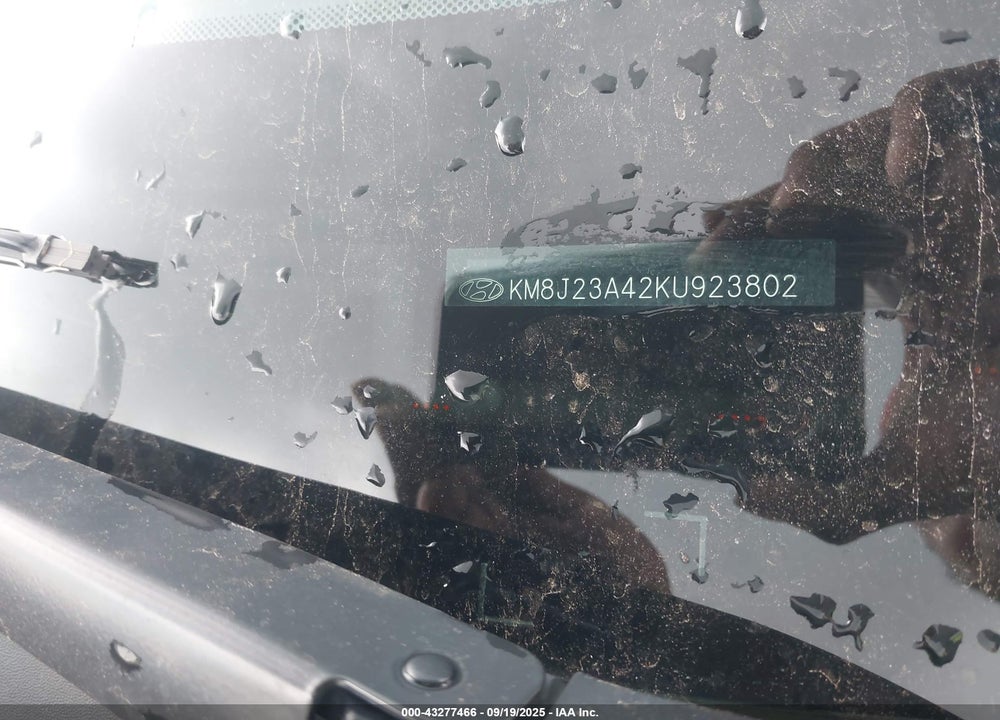 2019 HYUNDAI TUCSON VIN: KM8J23A42KU923802