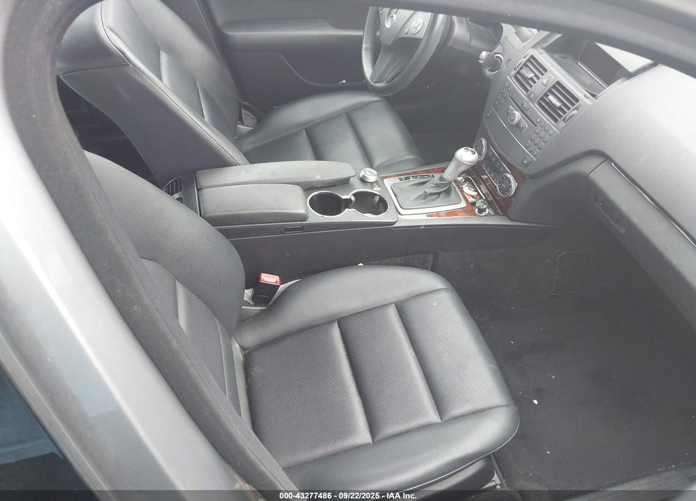 2010 MERCEDES-BENZ C CLASS VIN: WDDGF8BB5AF453514