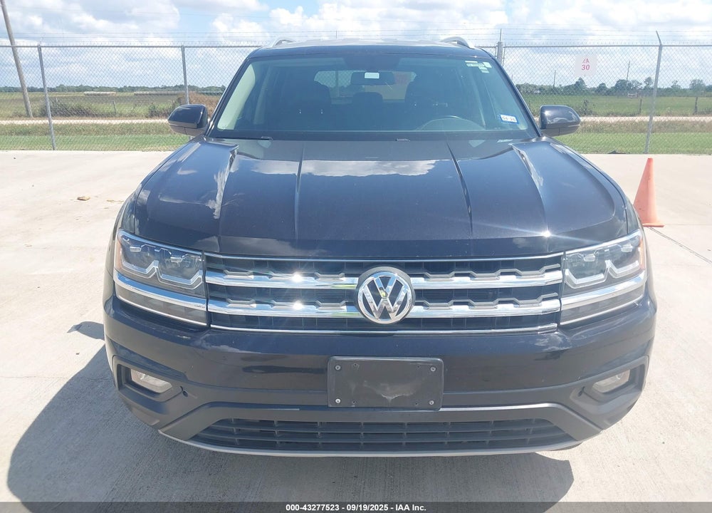 2018 VOLKSWAGEN ATLAS VIN: 1V2CR2CA2JC567294
