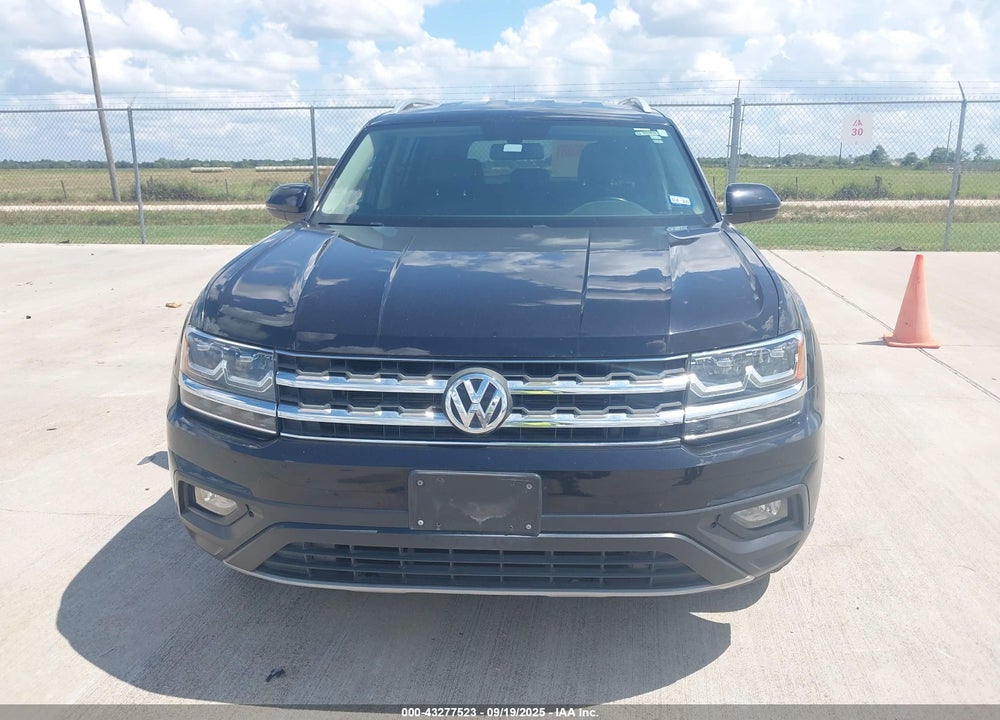 2018 VOLKSWAGEN ATLAS VIN: 1V2CR2CA2JC567294