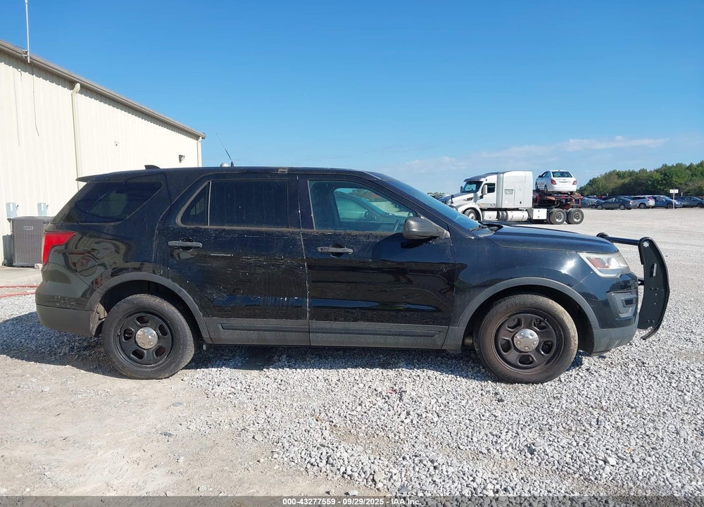 2016 FORD POLICE INTERCEPTOR VIN: 1FM5K8AR4GGD04991
