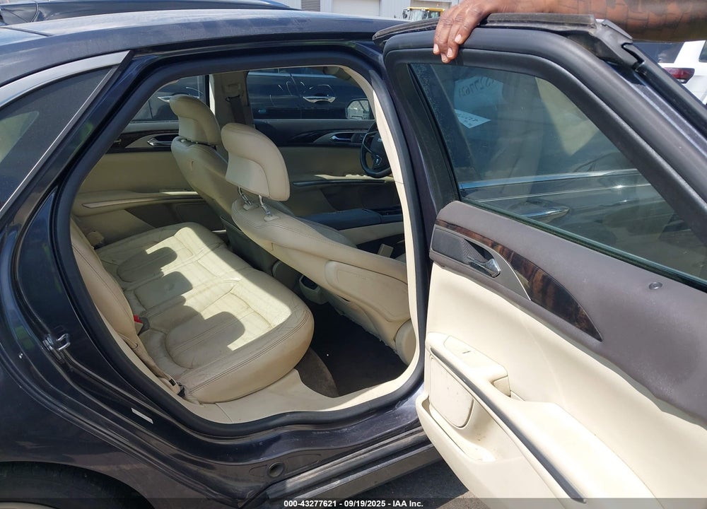 2013 LINCOLN MKZ VIN: 3LN6L2GK8DR815522