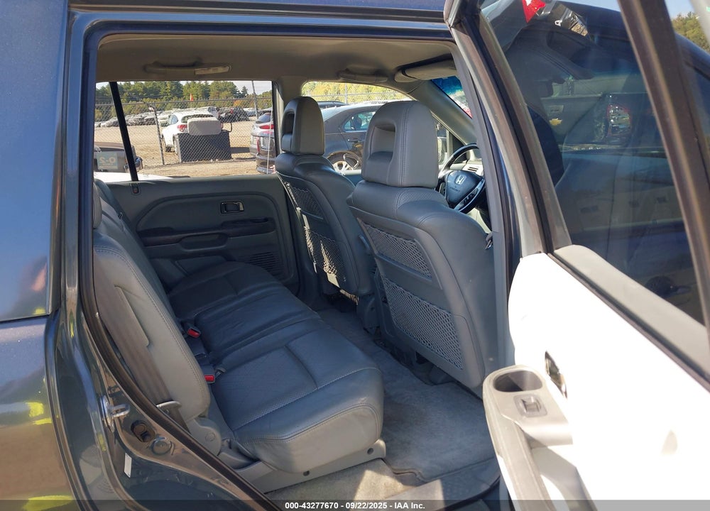 2003 HONDA PILOT EX-L VIN: 2HKYF185X3H517448