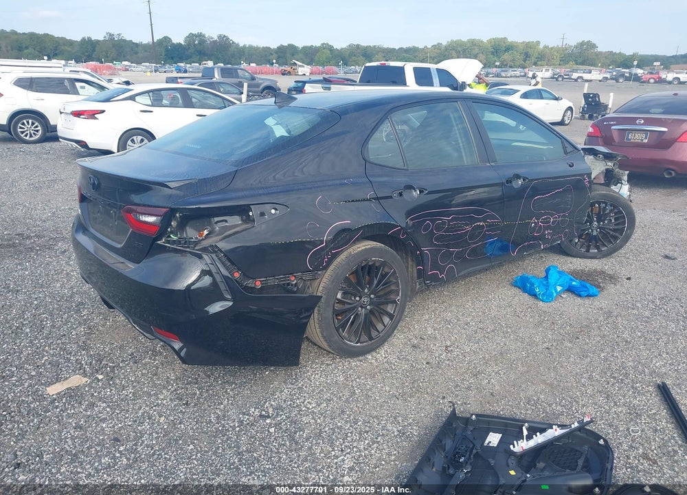 2021 TOYOTA CAMRY VIN: 4T1G11AK3MU438393