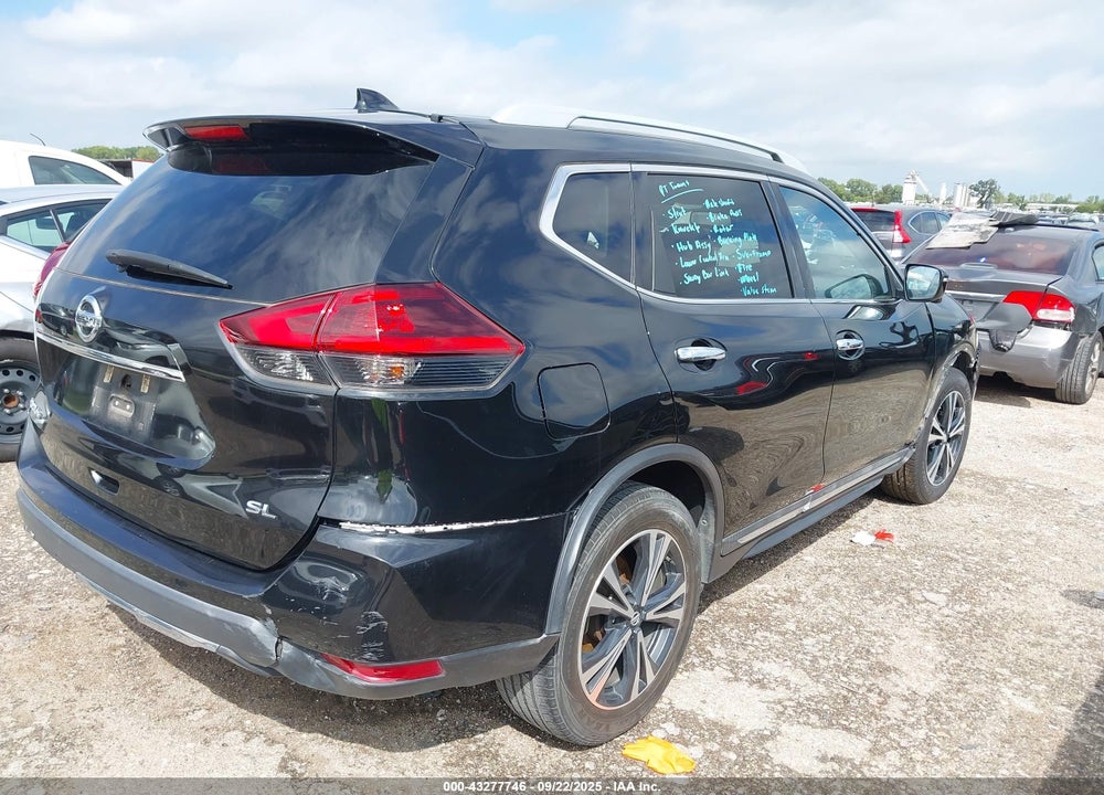 2018 NISSAN ROGUE SL VIN: 5N1AT2MT5JC807203