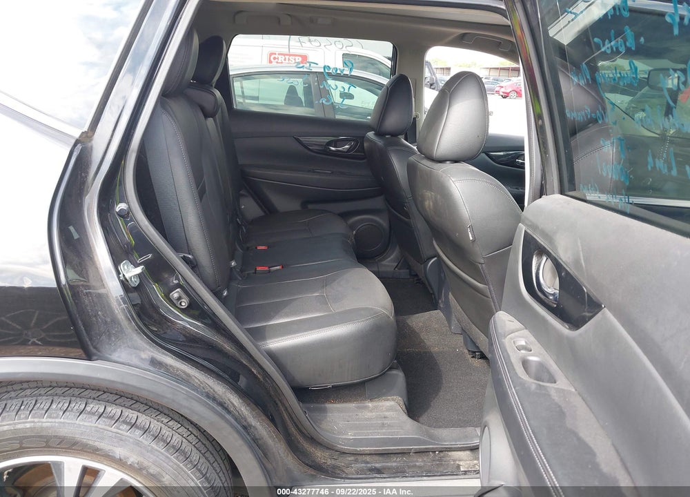 2018 NISSAN ROGUE SL VIN: 5N1AT2MT5JC807203
