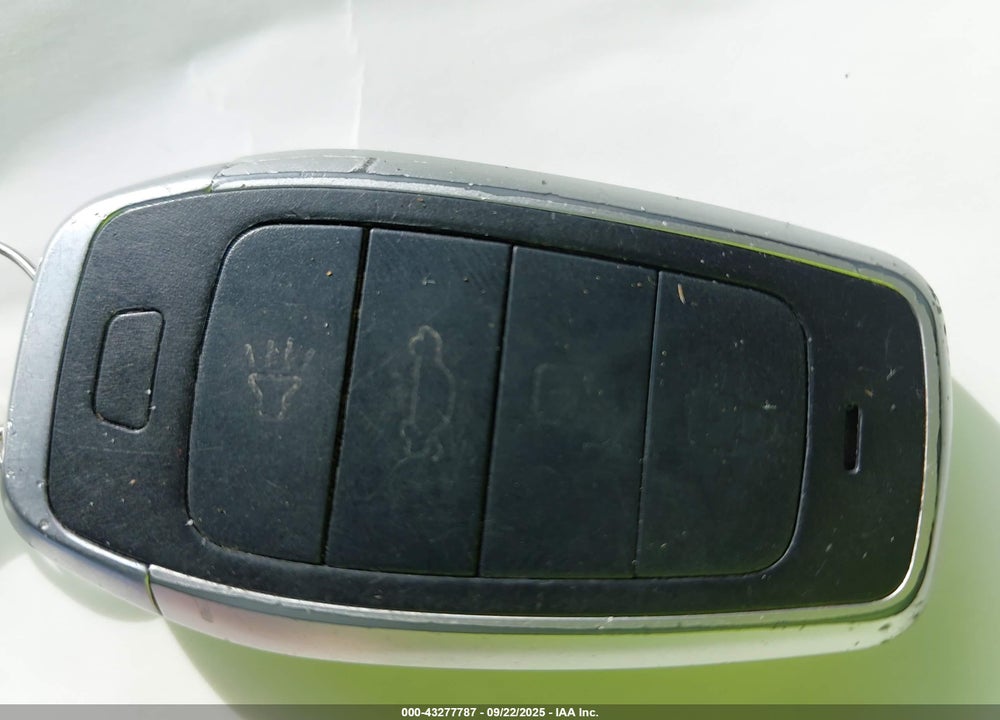 2013 HYUNDAI ELANTRA VIN: 5NPDH4AE6DH258527
