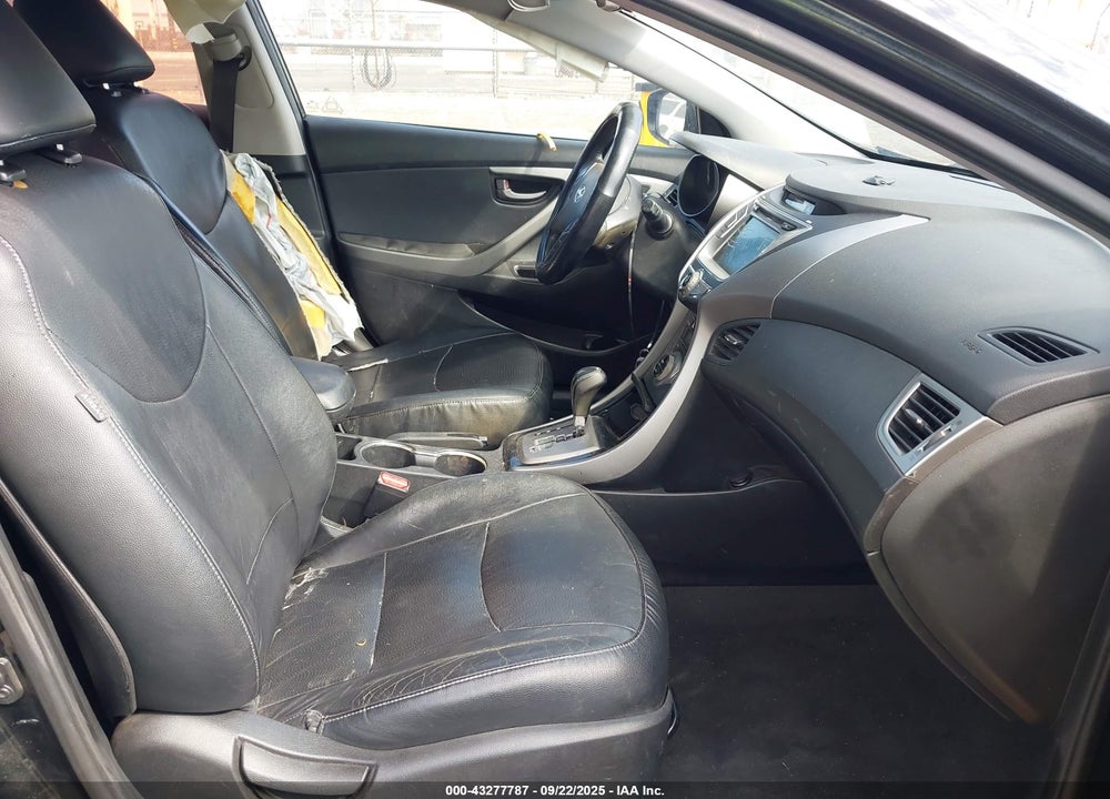 2013 HYUNDAI ELANTRA VIN: 5NPDH4AE6DH258527