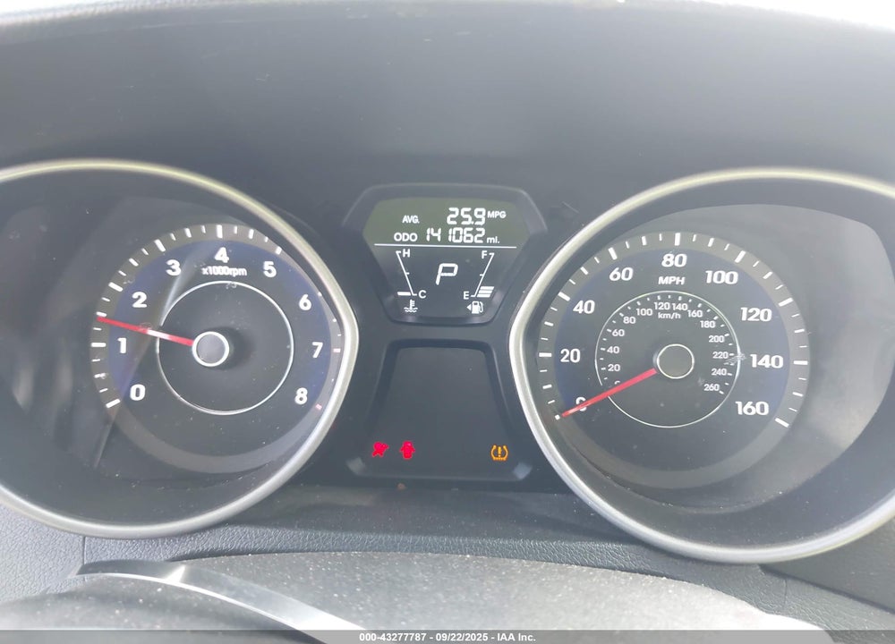 2013 HYUNDAI ELANTRA VIN: 5NPDH4AE6DH258527