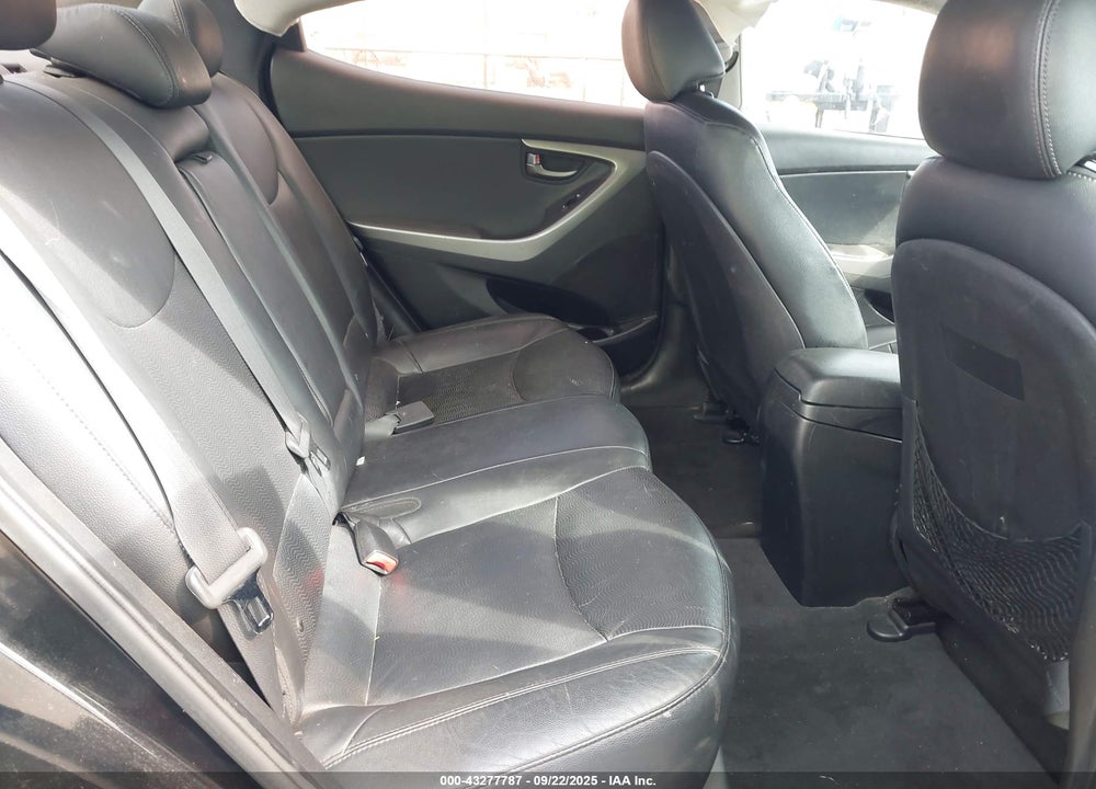 2013 HYUNDAI ELANTRA VIN: 5NPDH4AE6DH258527