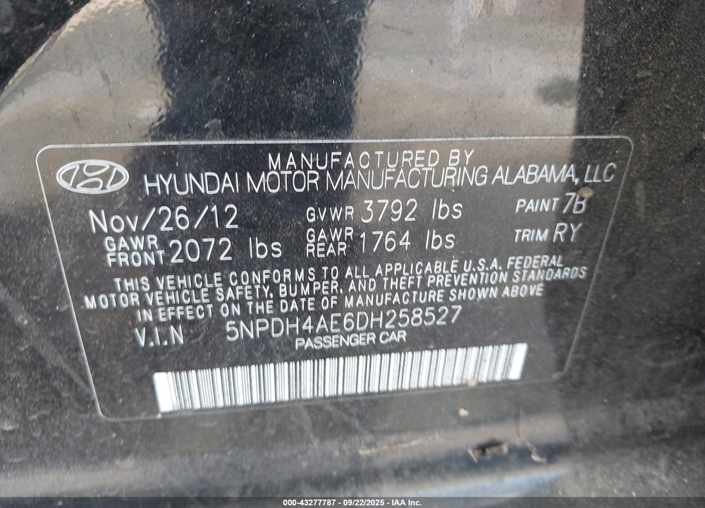 2013 HYUNDAI ELANTRA VIN: 5NPDH4AE6DH258527