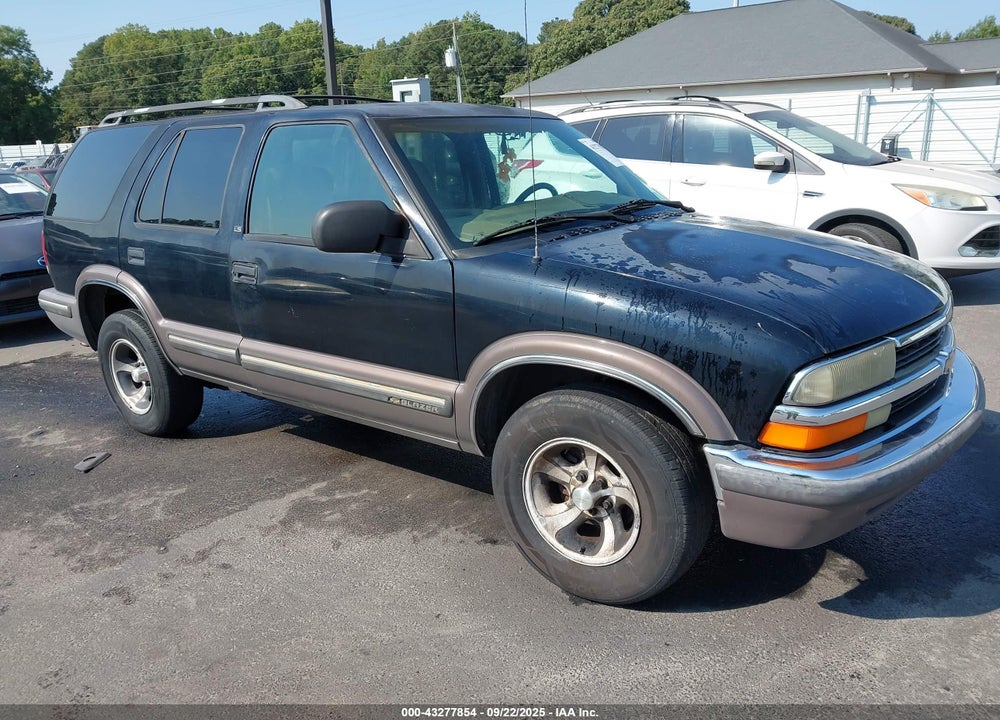 1998 CHEVROLET BLAZER LS VIN: 1GNCS13W0W2166374