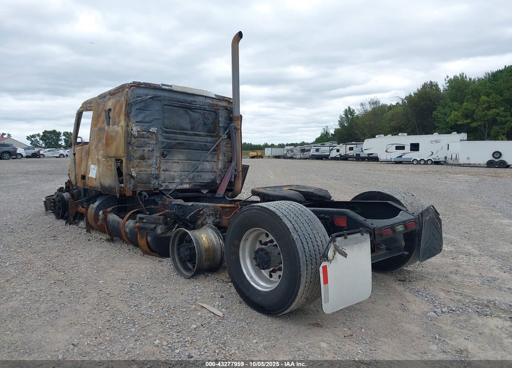 2015 VOLVO VN VIN: 4V4NC9TH7FN916788