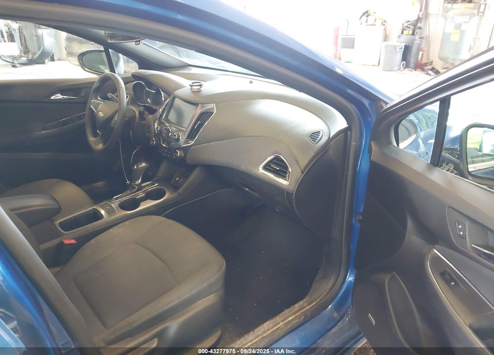 2017 CHEVROLET CRUZE VIN: 3G1BE6SM5HS612656