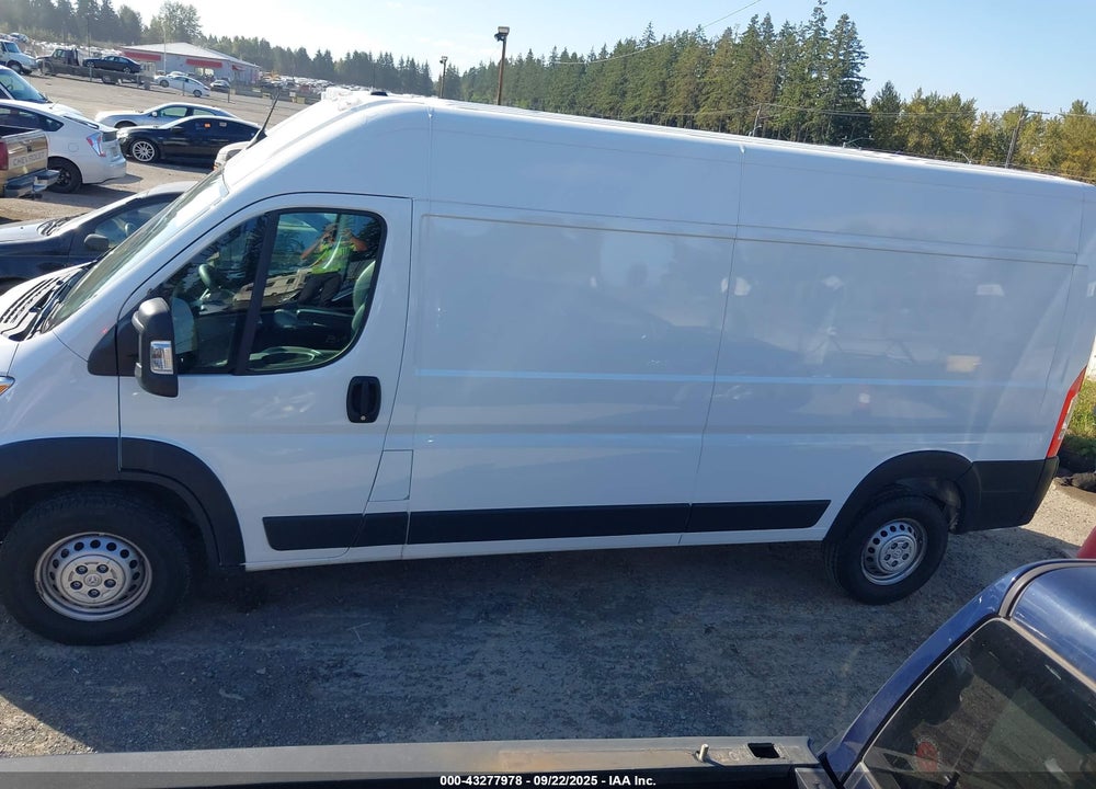 2025 RAM PROMASTER 2500 VIN: 3C6LRVDG5SE519408