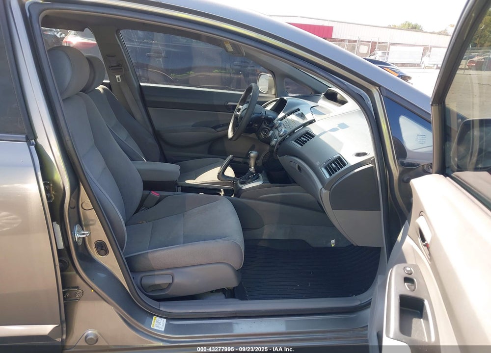 2008 HONDA CIVIC LX VIN: 1HGFA15578L017102