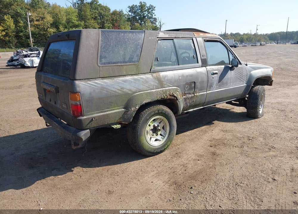 1987 TOYOTA 4RUNNER RN60 VIN: JT4RN62S7H0136793
