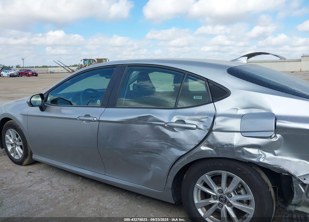 2025 TOYOTA CAMRY VIN: 4T1DAACK5SU587210