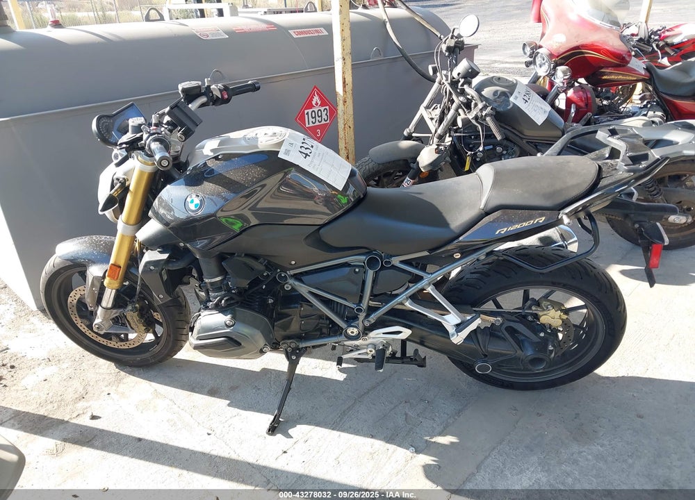 2016 BMW R1200 R VIN: WB10A140XGZ197436