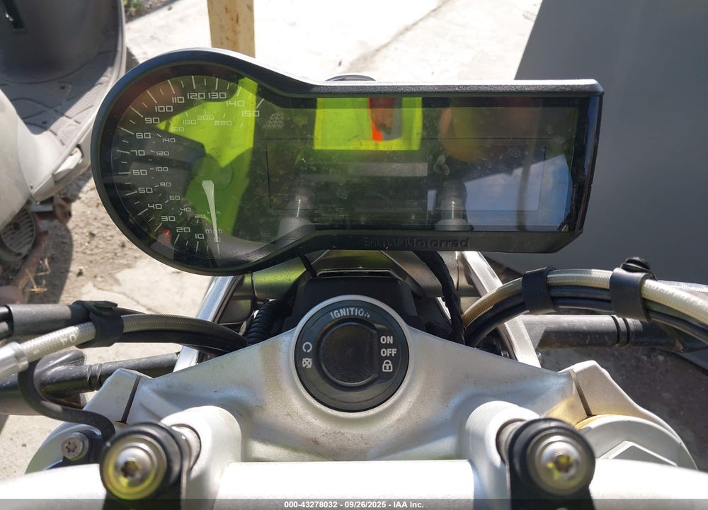 2016 BMW R1200 R VIN: WB10A140XGZ197436