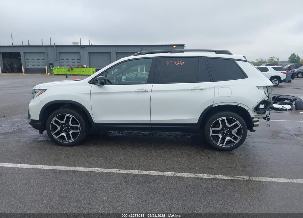 2022 HONDA PASSPORT AWD ELITE VIN: 5FNYF8H05NB005143