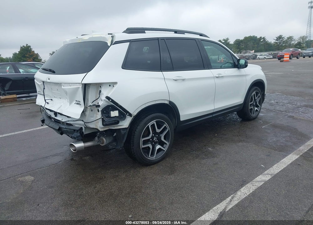 2022 HONDA PASSPORT AWD ELITE VIN: 5FNYF8H05NB005143