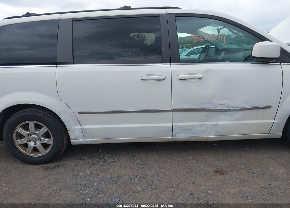 2010 CHRYSLER TOWN & COUNTRY TOURING VIN: 2A4RR5D1XAR315323