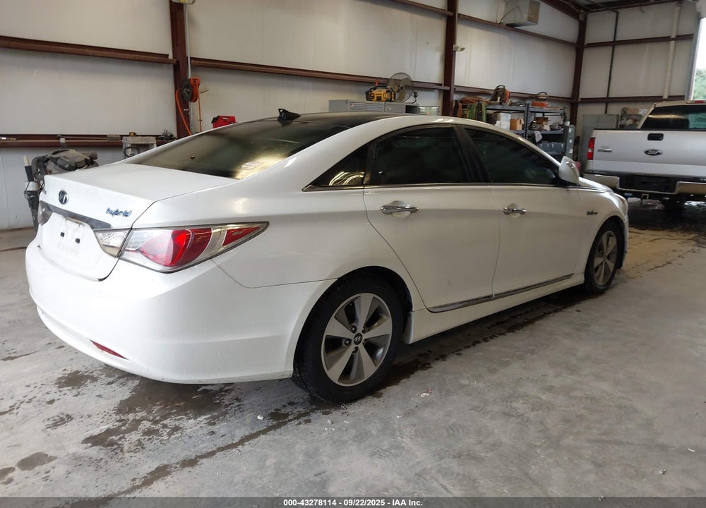 2012 HYUNDAI SONATA HYBRID VIN: KMHEC4A48CA031464