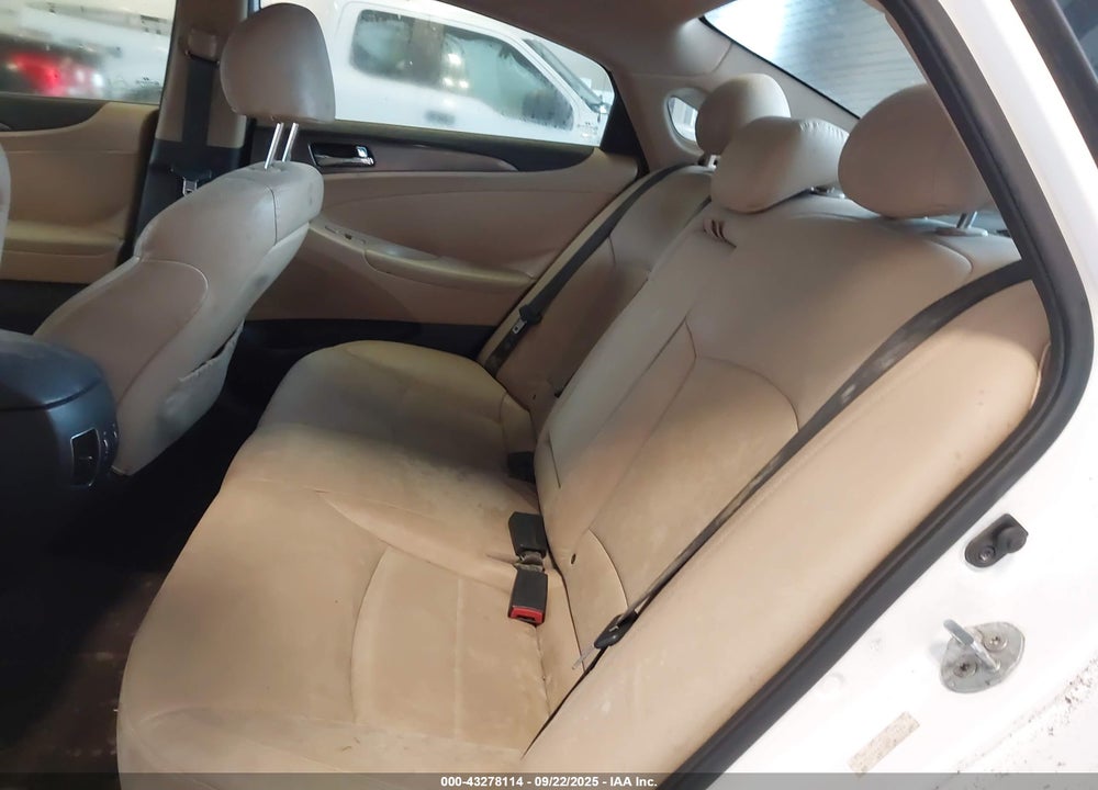 2012 HYUNDAI SONATA HYBRID VIN: KMHEC4A48CA031464